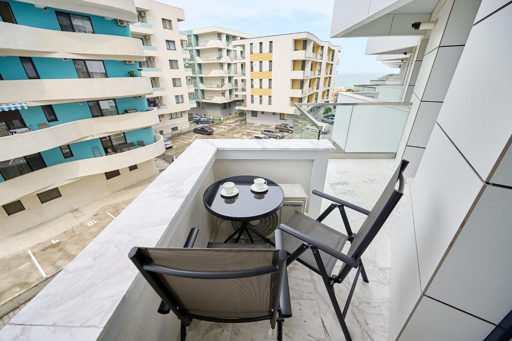 Newvision Apartment In Infinity Beach Resort - Parking ママイア エクステリア 写真