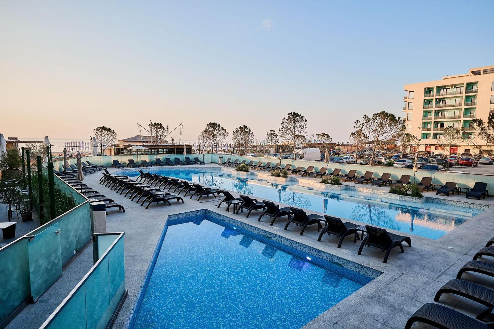 Newvision Apartment In Infinity Beach Resort - Parking ママイア エクステリア 写真
