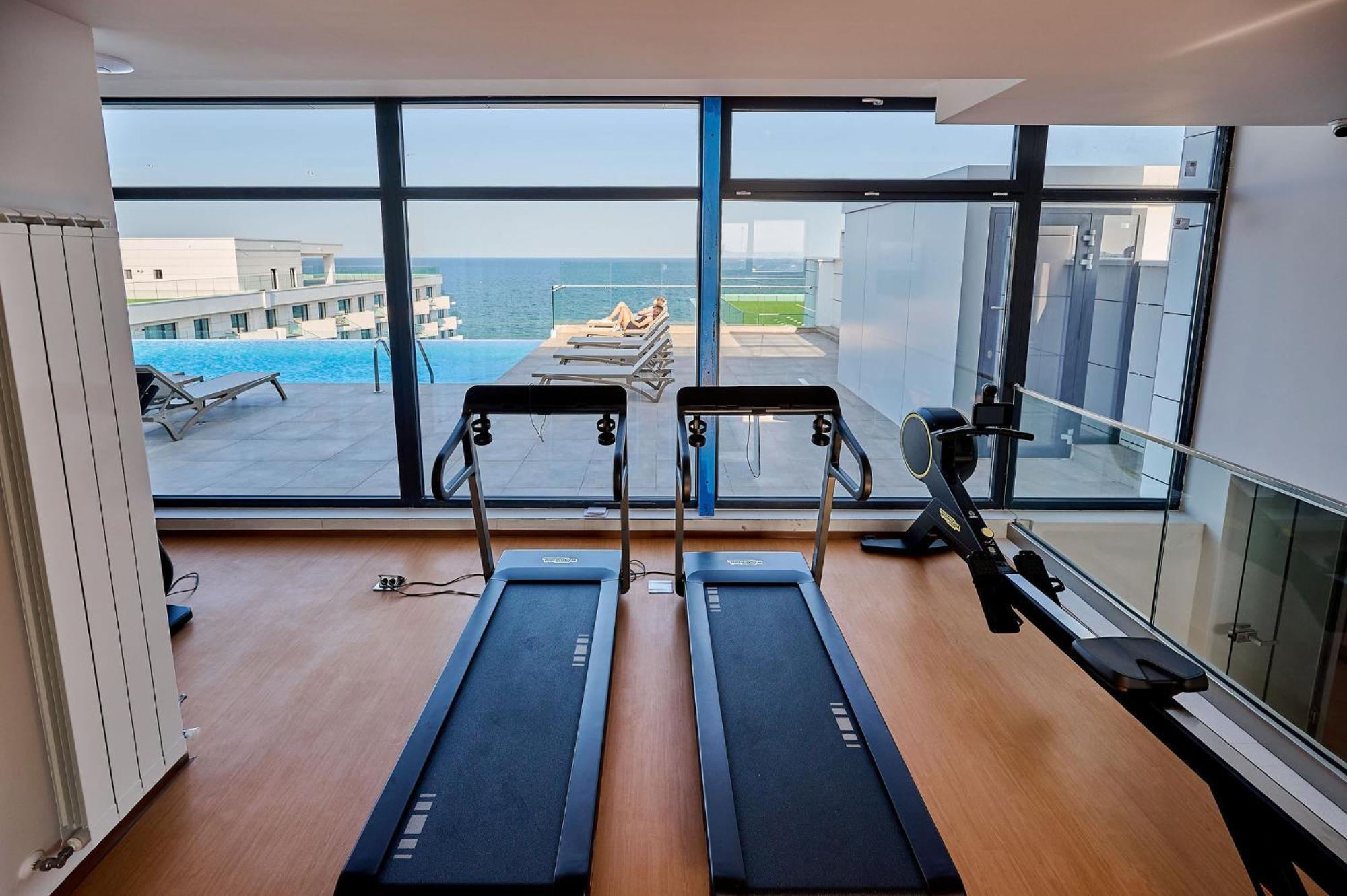 Newvision Apartment In Infinity Beach Resort - Parking ママイア エクステリア 写真